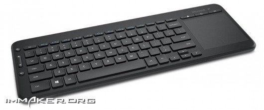microsoft-all-in-one-media-keyboard-4.jpg