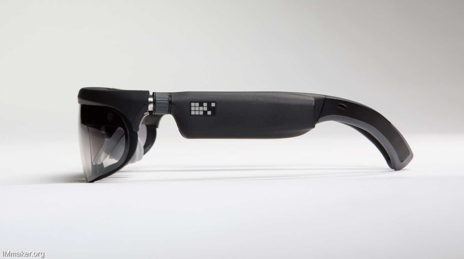 ODG推出R8、R9智能眼镜，基于高通835处理器