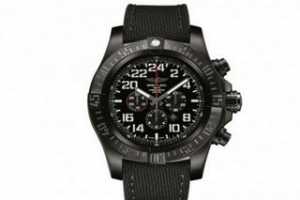 Breitling Super Avenger Military ֱ